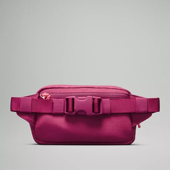 LULULEMON | ✨NEW✨ Everywhere Belt Bag Mini Ripstop in Washed Mauve/Sakura Pink - Picture 3 of 8